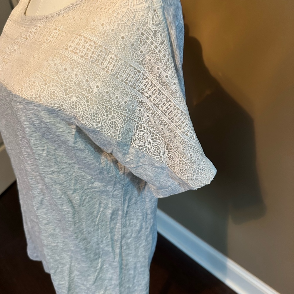 J. Crew Cream Lace & Grey Dolman Relaxed T-Shirt Size S - Picture 3 of 5
